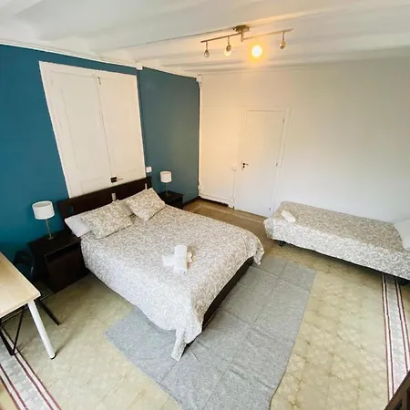 Affittacamere Las Ramblas Near & Merce Square View Private Room 2 Or 3 Guests *