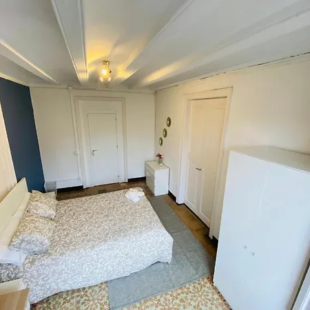 Affittacamere Las Ramblas Near & Merce Square View Private Room 2 Or 3 Guests Barcellona